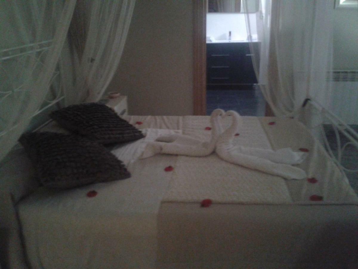 Hostal Texas 2 Fuentes de Ebro Buitenkant foto